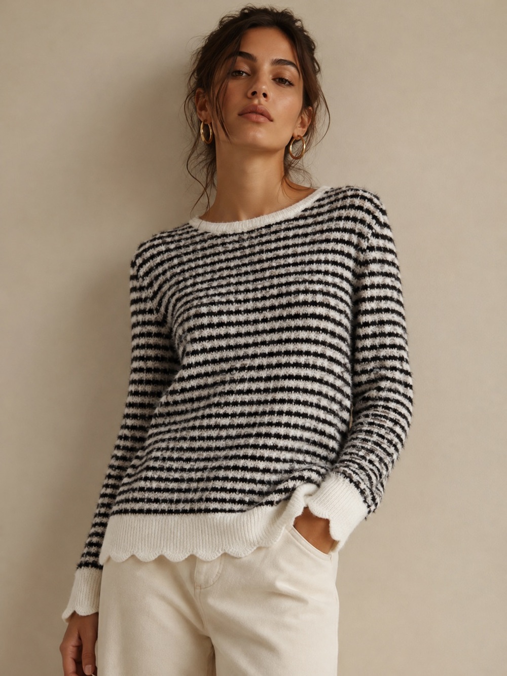 Elle Black and White Textured Knit Sweater Size XS